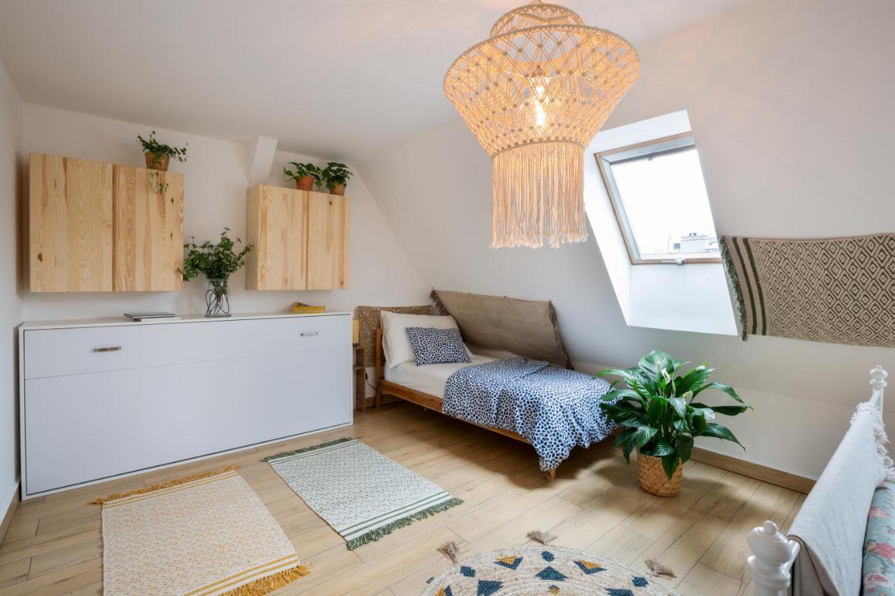 Bohome Apartament *